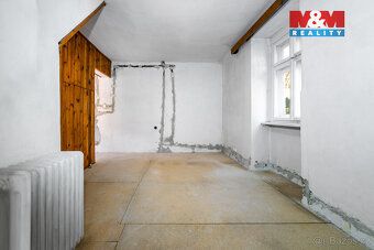 Prodej řadového rodinného domu v klidné části Jáchymova. Cih