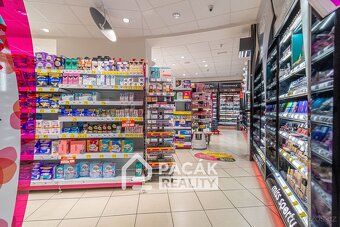 Ev.č. 00848 Exkluzivně nabízíme k prodeji výjimečné obchodní