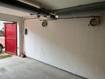 Pronajmu garáž 21 m2 (3x7m), samostatný vjezd, v zimě temper
