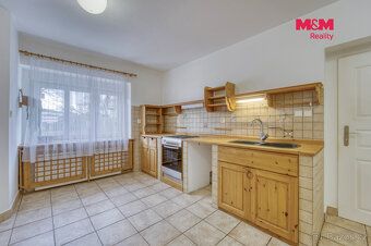 Nabízíme k prodeji prostorný rodinný dům 6+kk v jedné z nejž