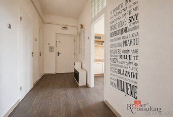 Prodej rodinného domu 290 m2, HostinnéNabízíme k prodeji byt