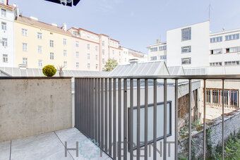 Nabízíme k pronájmu zcela nový, světlý a moderně řešený byt 