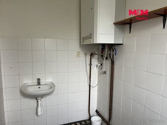 Pronájem světlého bytu 1+1 o užitné ploše 48 m² v cihlovém d