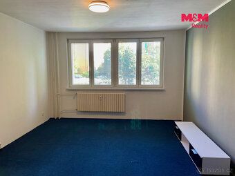 Nabízíme k podnájmu světlý byt 1+kk o výměře 34 m² v panelov