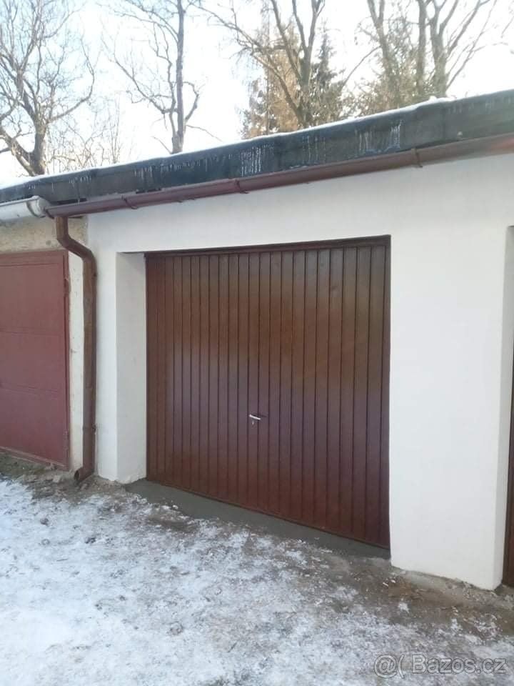 Mám zájem o koupi garáže- Napajedla nebo Malenovice, děkuji 