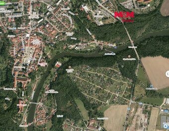 Nabízím k prodeji pozemek o výměře 951 m² v katastrálním úze