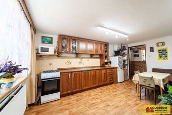 Ev.č. E1432BL006 Exkluzivně Vám nabízíme k prodeji prostorný