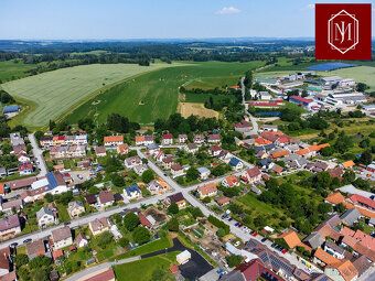 Nabízíme k prodeji stavební pozemek o výměře 570 m² v obci K