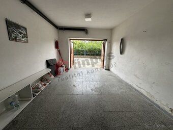 Nabízíme Vám k prodeji prostornou garáž 20 m2 v obci Ždánice