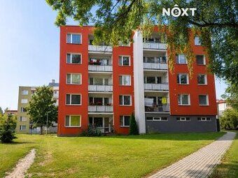 Nabízíme k pronájmu pěkný byt 3+1 s lodžií o velikosti 70m2.