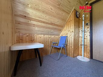 We offer for sale a carefully maintained year-round habitable cottage in a quiet part of the village of Nákří.