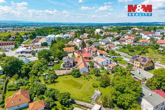 Nabízíme k prodeji stavební pozemek o výměře 874 m² v klidné