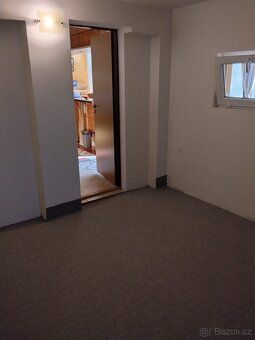 I am offering for sale a picturesque cottage in nature and close to downtown