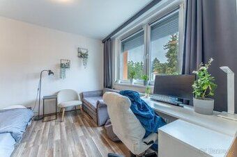 Oferujemy na sprzedaż jasny apartament 2+k o powierzchni