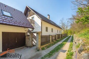 Nabízíme k prodeji světlý byt 2+kk o podlahové ploše 58 m, k