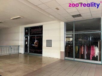 Rental of non-residential space 60 m² – Obchodni Dum Maj, Most