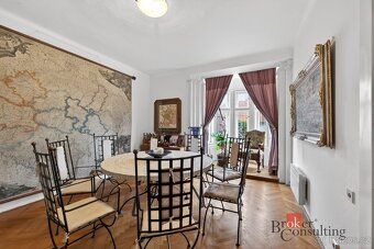 Prodej rodinného domu 283 m², pozemek 1591 m²Nabízíme prvore