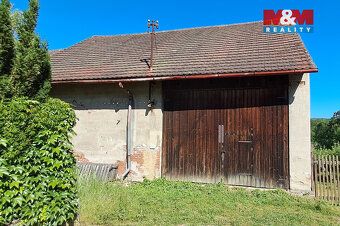 We offer for sale a beautiful barn in the village of Mešno, ideal for conversion into a family or holiday home.