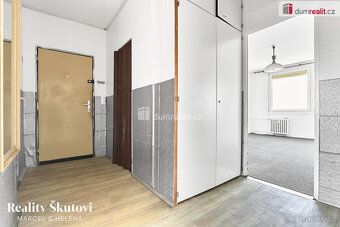 , Nabízíme k prodeji prostorný družstevní byt 2+1 o ploše 61