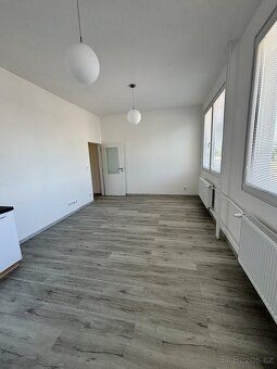 Dobrý den nabízím pronájem bytu 2kk 52m2 Byt je po kompletní