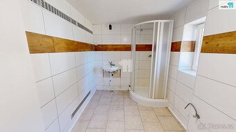 , Nabízíme k prodeji samostatně stojící rodinný dům o dispoz