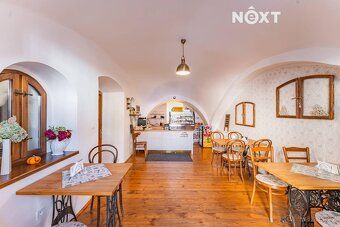 V samotném centru města Štíty, přímo na náměstí, nabízíme k 
