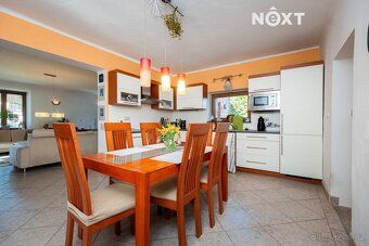 Exkluzivně nabízím k prodeji udržovaný rozlehlý dům 5kk na k