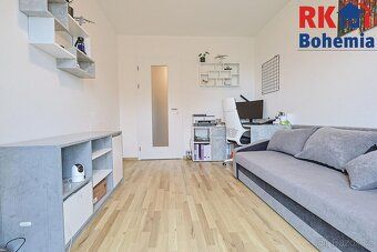 Pronájem 3kk 77m2, Hostivice, ul. Komenského, balkon, sklep,