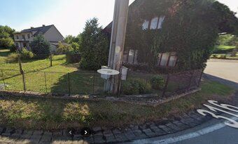 Nabízím možnost využití oplocení pozemku u silnice 2. třídy 
