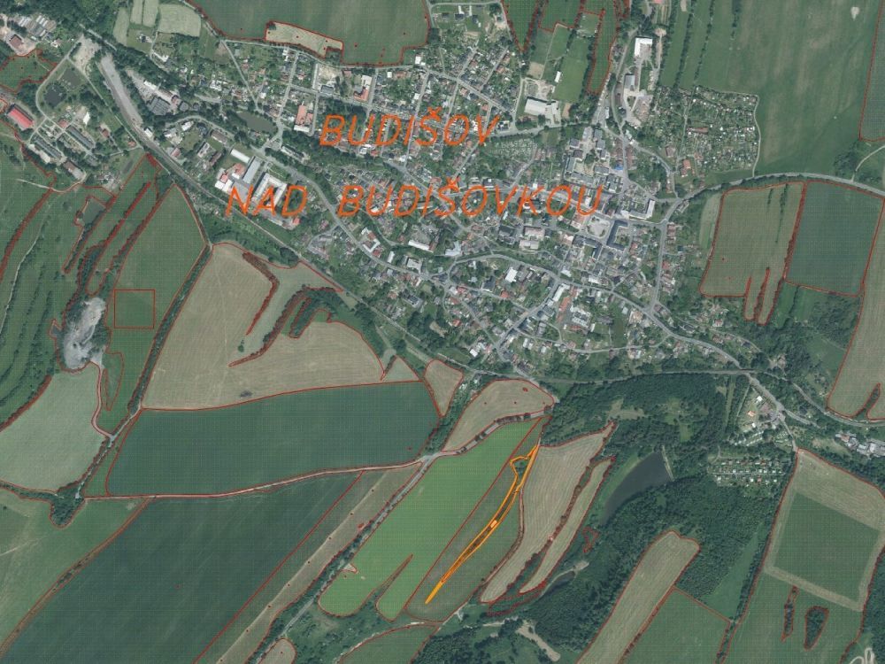 Prodej pozemku 6 470 m² - 3 Nabízíme Vám k prodeji pozemek o