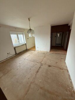 Investiční příležitost – bytový dům + velký stavební pozemek