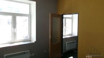 V zastoupení majitele Vám nabízíme pronájem kancelářského ce