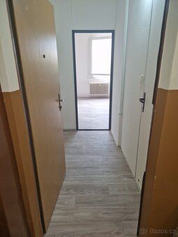 Prodej bytu 1+1 po rekonstrukci – Bílina, Sídliště Za Chlume
