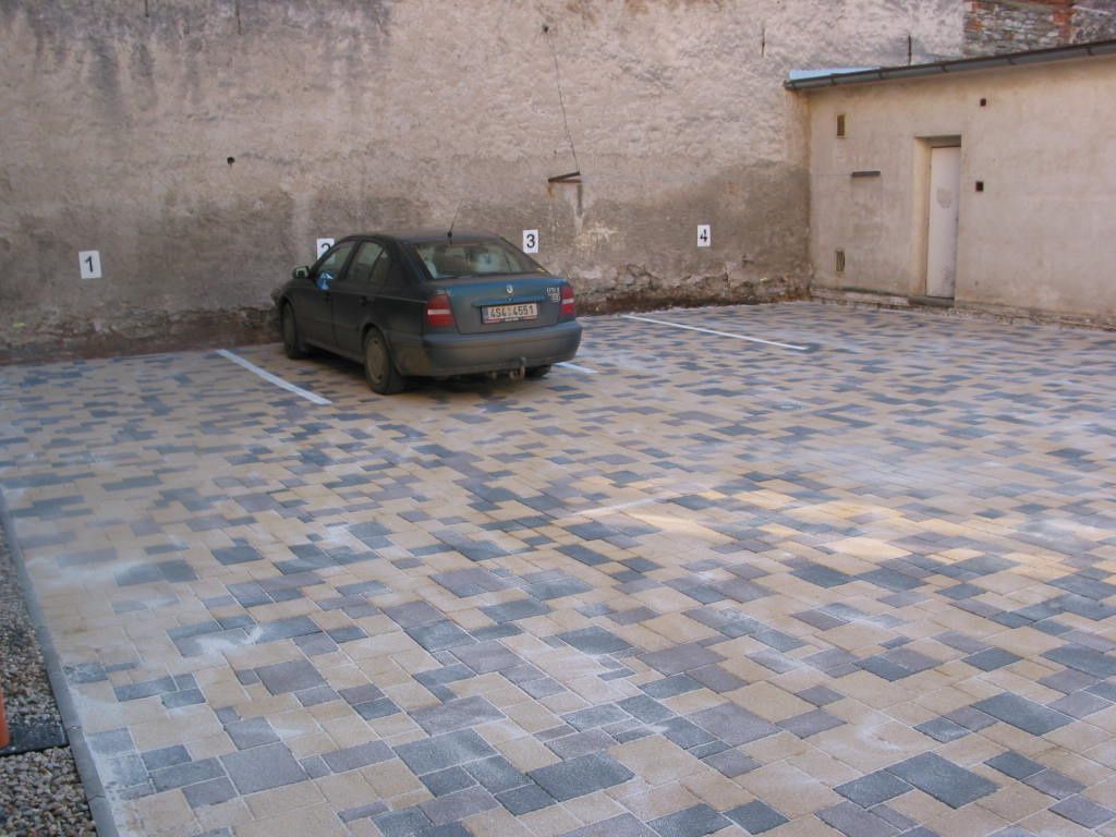 K pronájmu.
Kutná Hora, centrum, ulice Vocelova 343. Nabízím