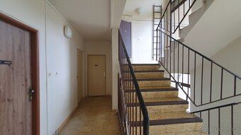 Nabízíme k pronájmu byt 3+1 o velikosti 80 m2 v obci Hoštálk