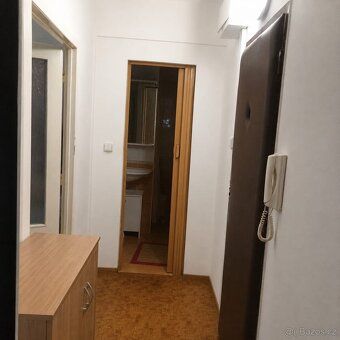 Pronajmu byt 2+1 o velikosti 44m²+ 6m² sklep. Byt se nachází