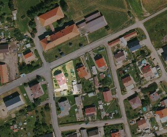 Nabízím k prodeji prostorný dvougenerační rodinný dům s velk