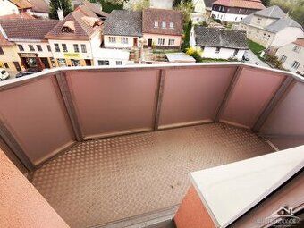 Nabízím k pronájmu byt o velikosti 1+1, 33m2. Byt je v centr