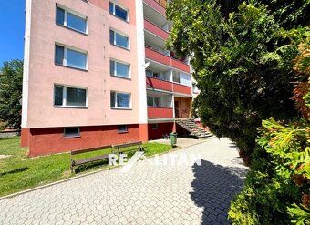 Pro prohlídku, volejte: 608 460 172 Výhradně Vám nabízíme př