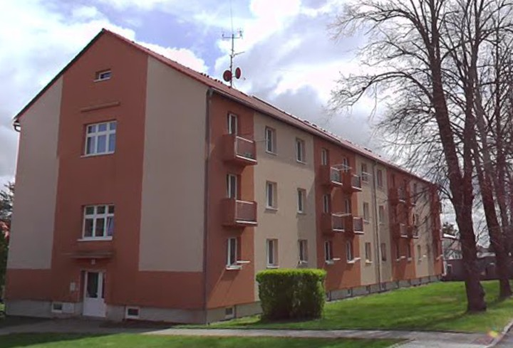 Pronajmu udržovaný byt 1+1 plus balkón, STOCHOV, J.A.Komensk
