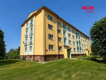 Nabízíme k prodeji světlý byt 2+1 o podlahové ploše 55 m² v 