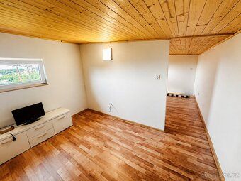 Prodávám moderní rekreační chatu 3+kk o užitné ploše 55 m² n