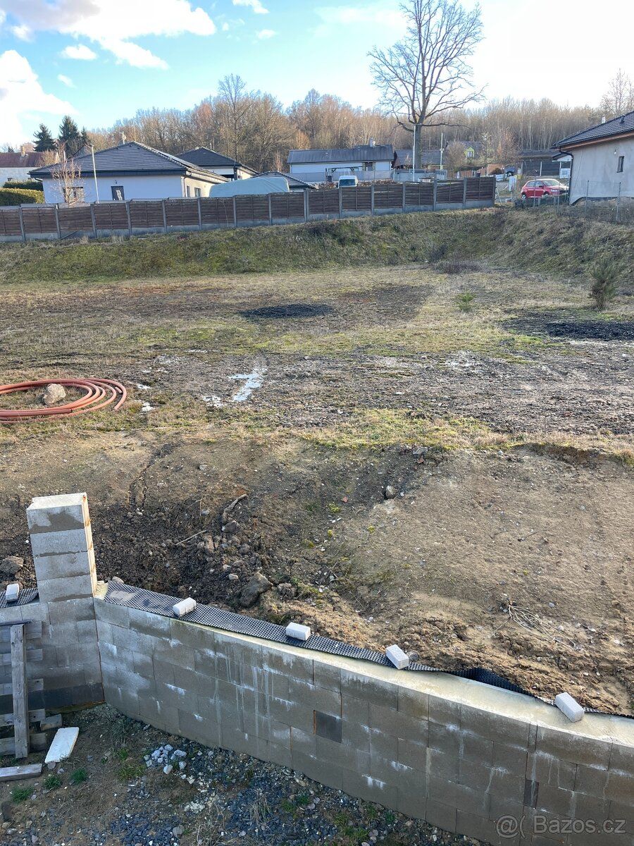 Nabízíme prodej stavebni parcely 1000m2 v obce Pomezi nad Oh