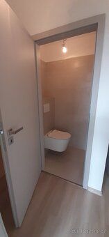 Nabízím k pronájmu moderní novostavbu bytu 2+kk (38 m²) na u
