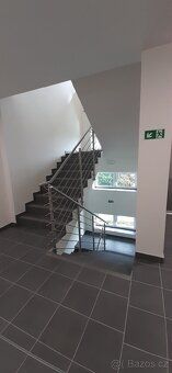 Nabízím k pronájmu moderní novostavbu bytu 2+kk (38 m²) na u