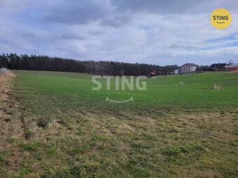 Nabízíme Vám ke koupi stavební parcelu o výměře 650 m2 v Bol
