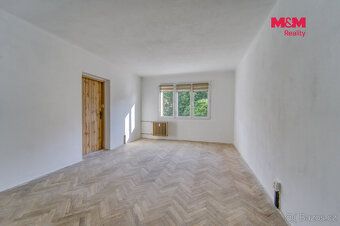 Oferujemy do wynajęcia przestronne i słoneczne mieszkanie o