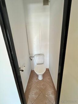 Оренда світлого квартира 2+1 з балконом на вулиці Ванчурова