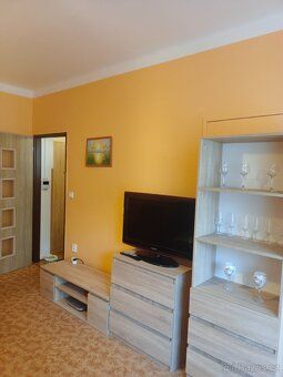Nabízím k pronájmu byt 2+1 o výměře cca 51 m² v žádané lokal