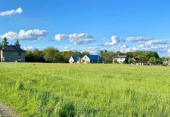Stavební pozemek o velikosti 1 584 m² se nachází v centru ob